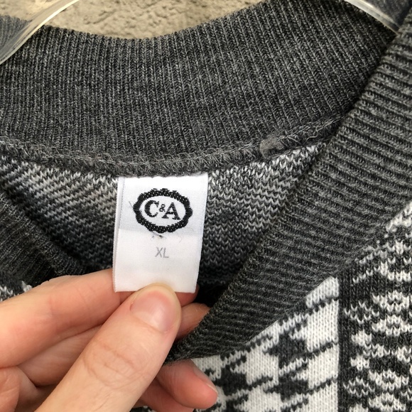 Vintage Houndstooth Oversized Pullover Sweater - Picture 3 of 10